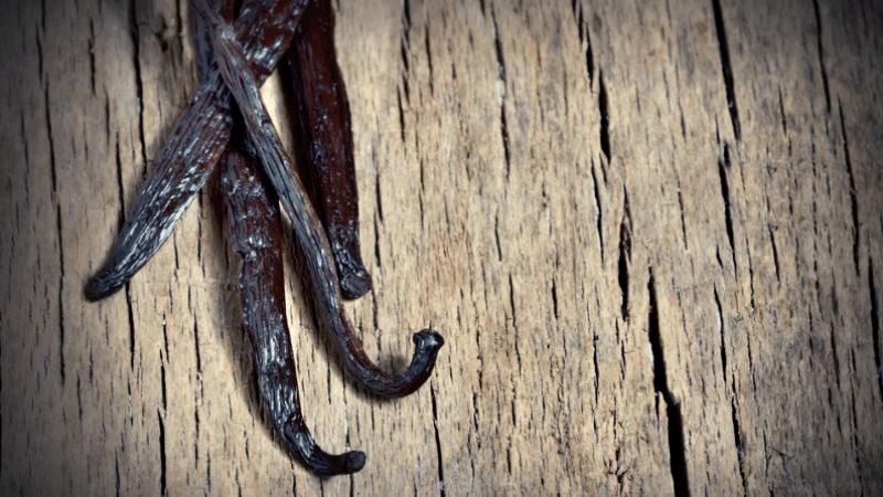 What to do with whole vanilla beans