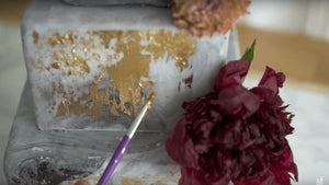 Adding Gold Texture to Cakes